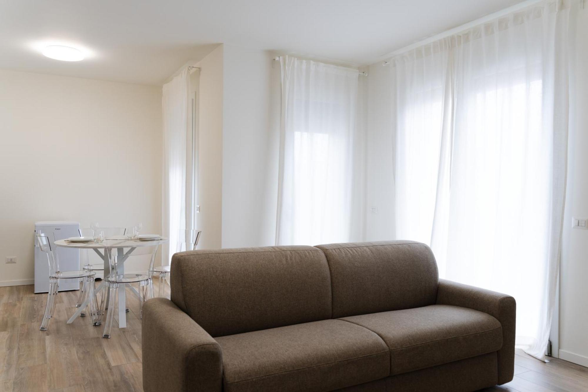 Comforthome Fiera Cornaredo Esterno foto