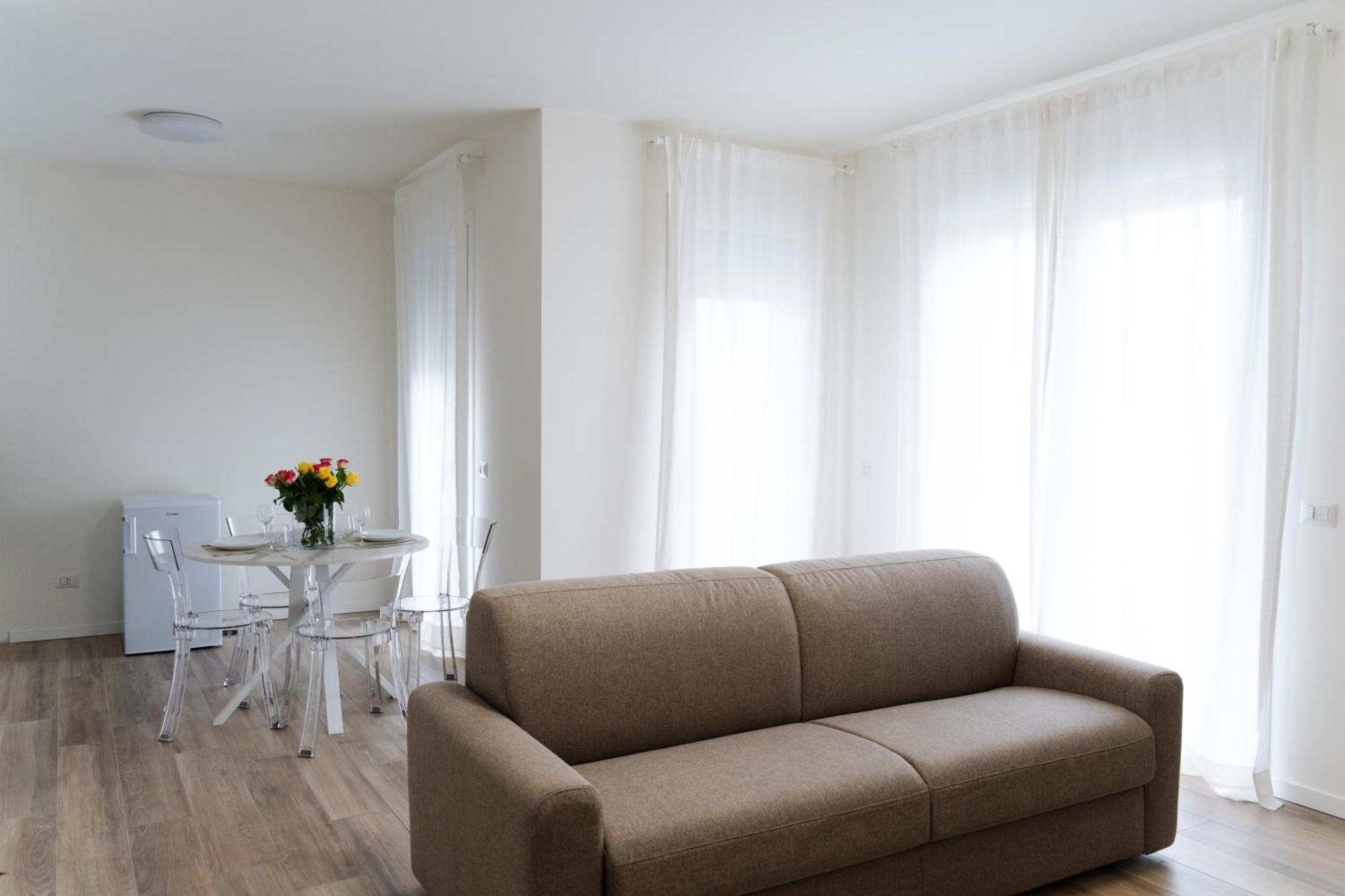 Comforthome Fiera Cornaredo Esterno foto